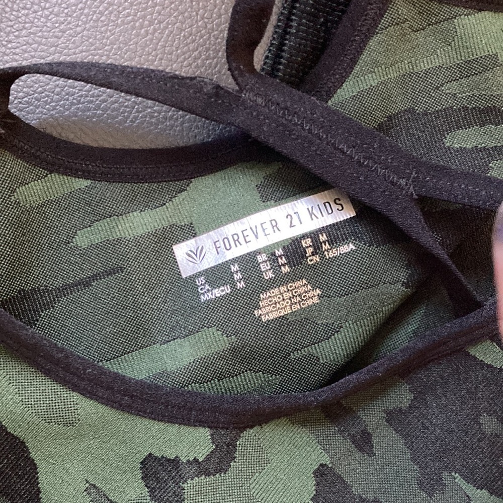 Camo Light Compression Tank Top - Picture 3 of 3